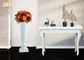 De klassieke Vazen van de de Plantersvloer van de Trompet Glanzende Witte Glasvezel voor het Huwelijk van het Huishotel